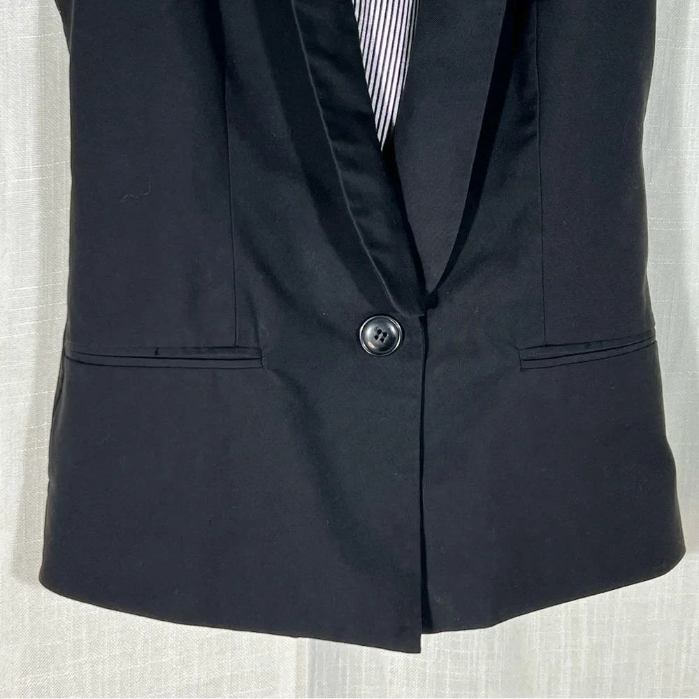 Forever 21 Vintage One Button Vest with Striped Lining - Picture 4 of 6